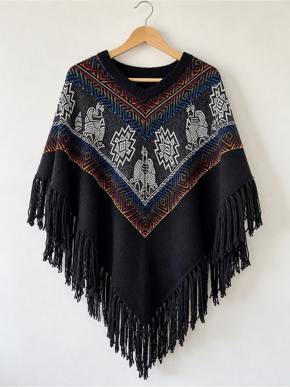 🇵🇪 Peruvian Black Andean Poncho with Fringe